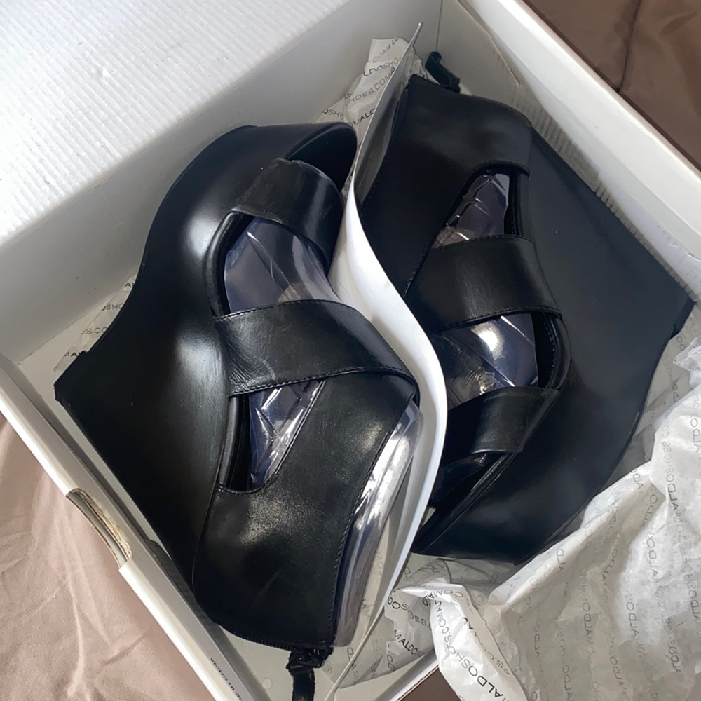 Aldo wedges